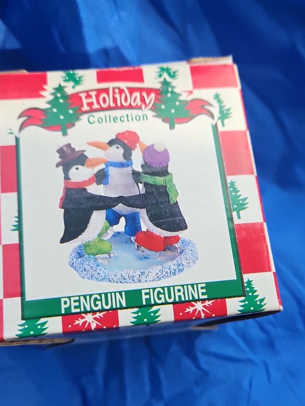 🌟3/$25🌟 Penguin figurine from the World Bazaars Holiday Collection